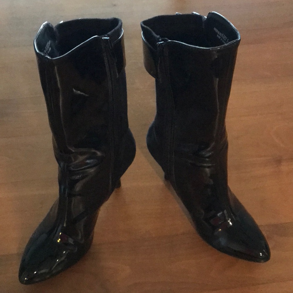 Chinese Laundry Faux Patent Leather & Suede Boot